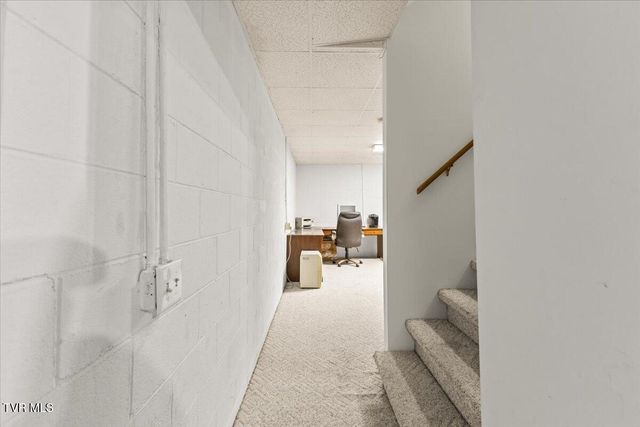 3412 Pine Timbers Drive, Johnson City, TN 37604