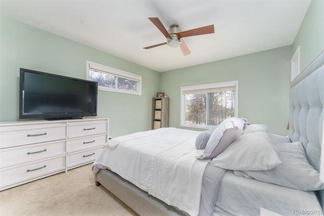 5193 Owen Road, Fenton Charter Township, MI 48451