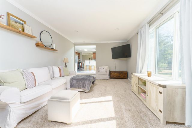 5193 Owen Road, Fenton Charter Township, MI 48451