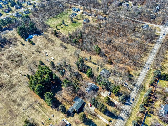 5193 Owen Road, Fenton Charter Township, MI 48451