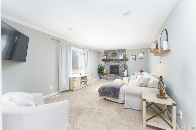 5193 Owen Road, Fenton Charter Township, MI 48451