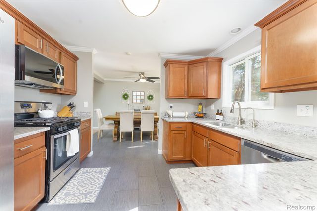 5193 Owen Road, Fenton Charter Township, MI 48451