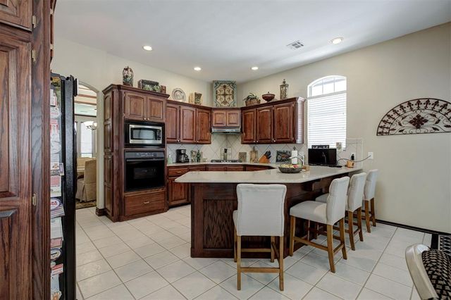 16708 Covington Manor, Edmond, OK 73012