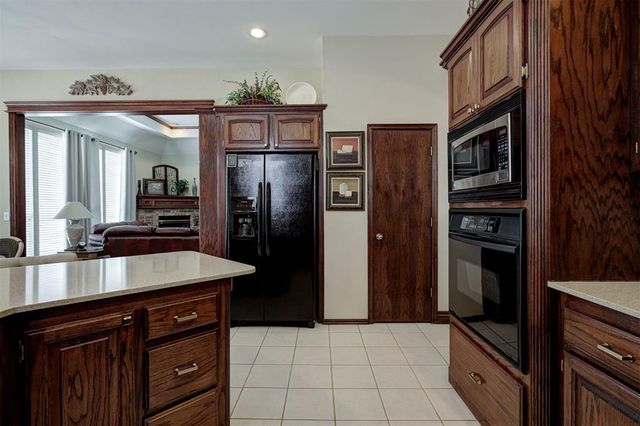 16708 Covington Manor, Edmond, OK 73012