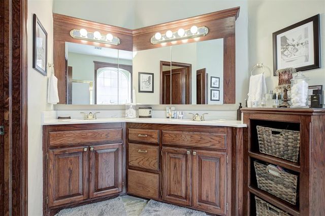 16708 Covington Manor, Edmond, OK 73012