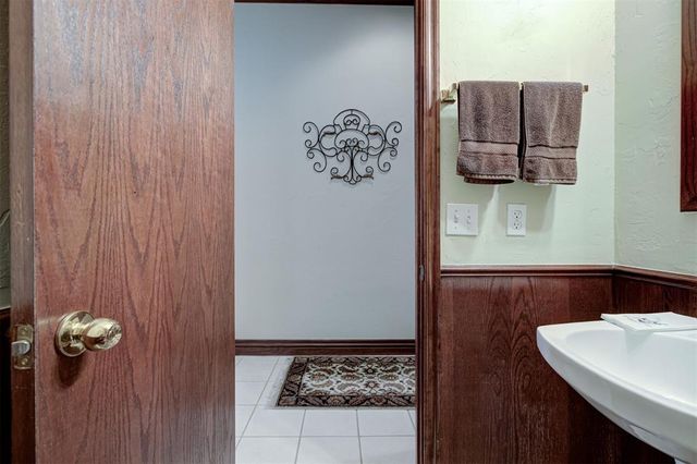16708 Covington Manor, Edmond, OK 73012