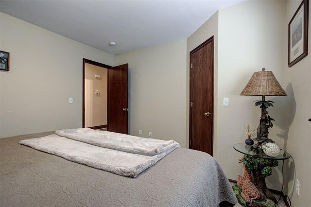 16708 Covington Manor, Edmond, OK 73012