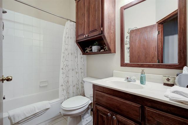 16708 Covington Manor, Edmond, OK 73012