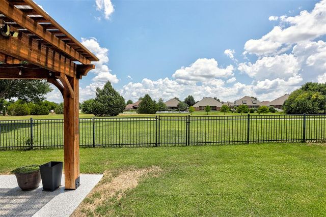 16708 Covington Manor, Edmond, OK 73012