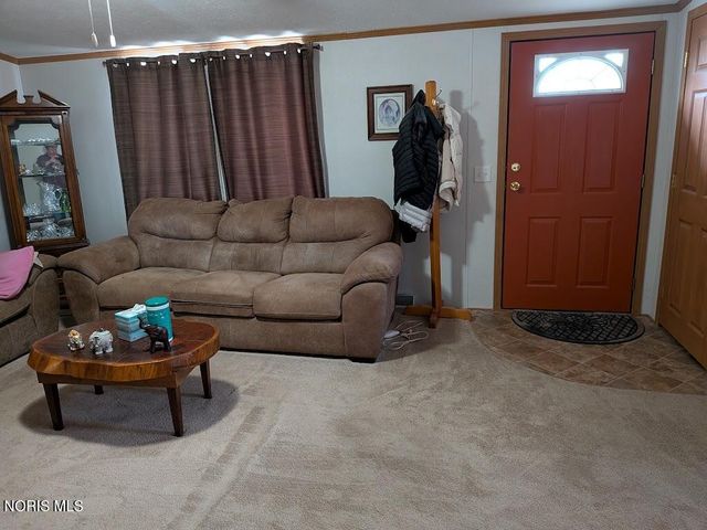 2158 Redbud Lane, Delta, OH 43515