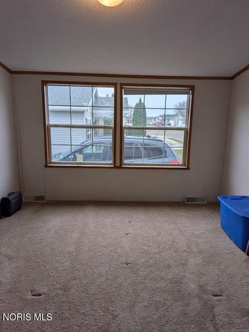 2158 Redbud Lane, Delta, OH 43515