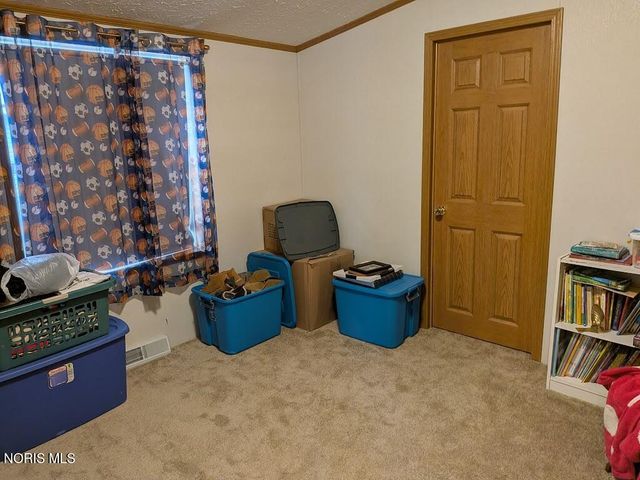 2158 Redbud Lane, Delta, OH 43515