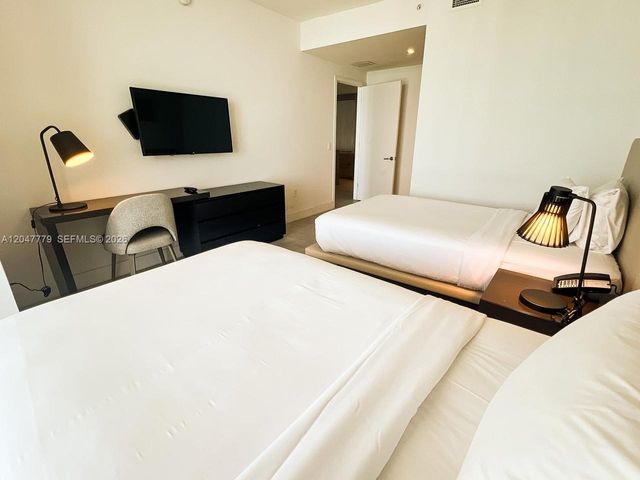 4010 S Ocean Drive T3505, Hollywood, FL 33019