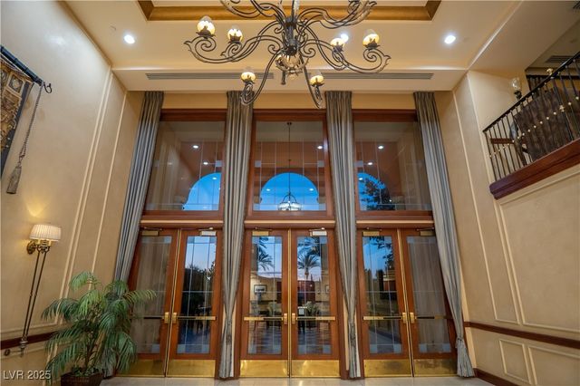 30 Strada Di Villaggio 617, Henderson, NV 89011