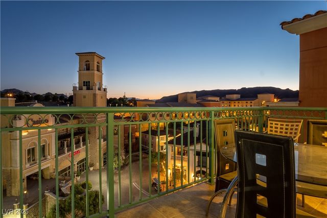 30 Strada Di Villaggio 617, Henderson, NV 89011