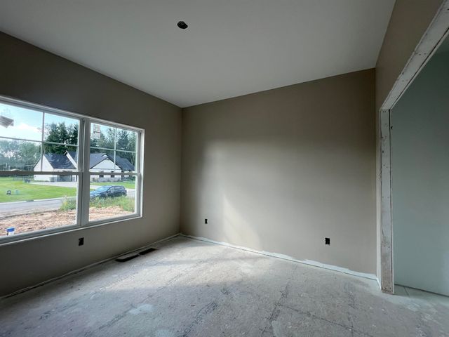 23381 Harold Drive, South Bend, IN 46628