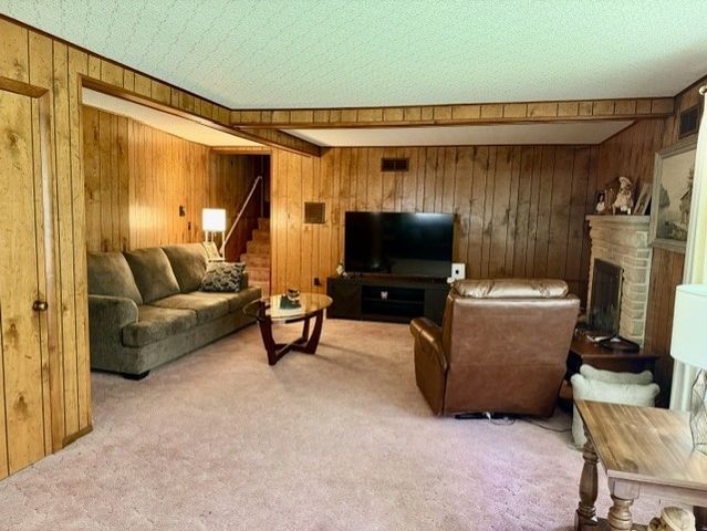 304 N Scott St, New Castle, PA 16101