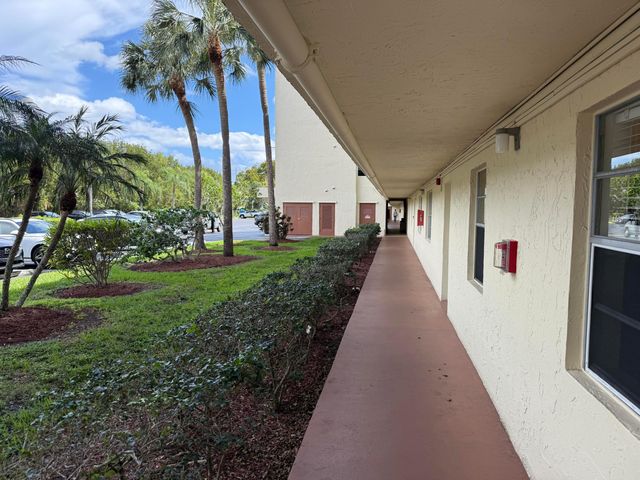 111 SE 3rd Avenue 108, Dania Beach, FL 33004