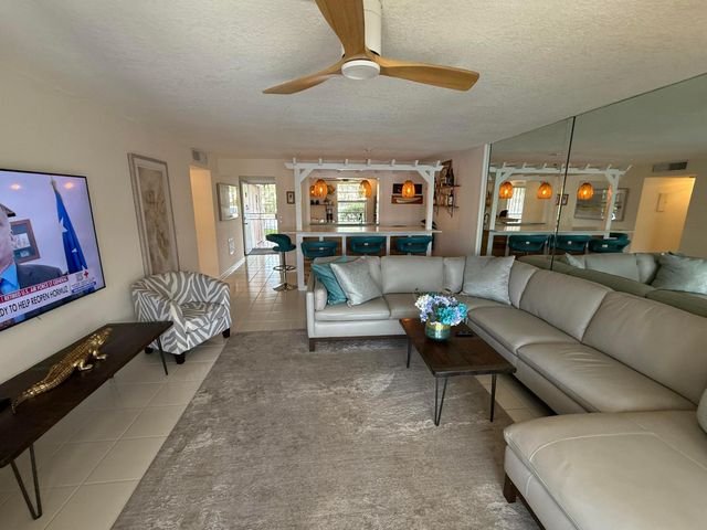 111 SE 3rd Avenue 108, Dania Beach, FL 33004