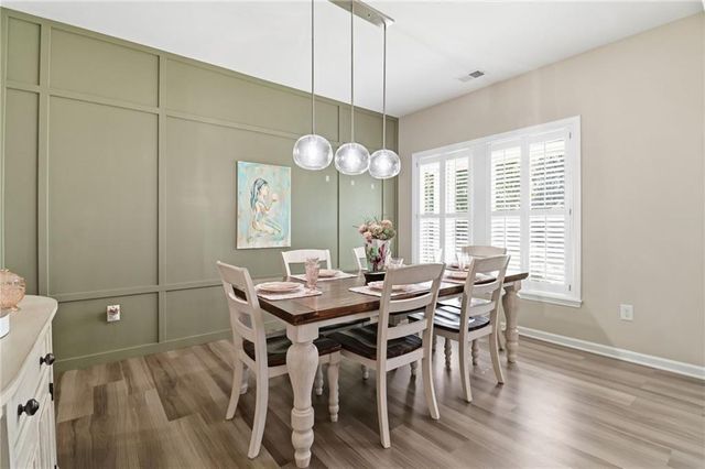 105 Greenbrier Way, Canton, GA 30114