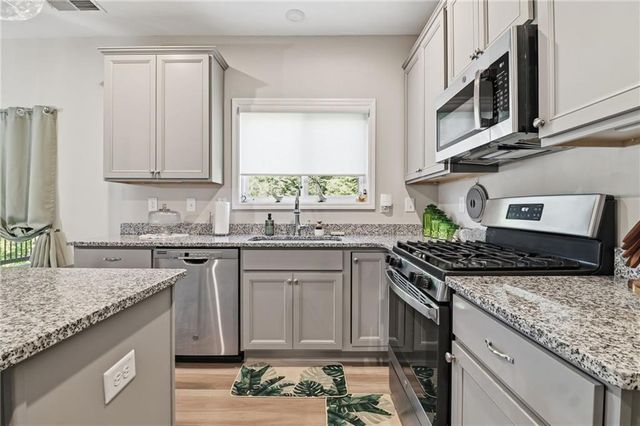 105 Greenbrier Way, Canton, GA 30114
