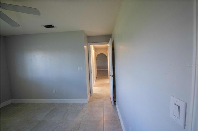 2122 SE 6TH AVENUE SE, Cape Coral, FL 33990