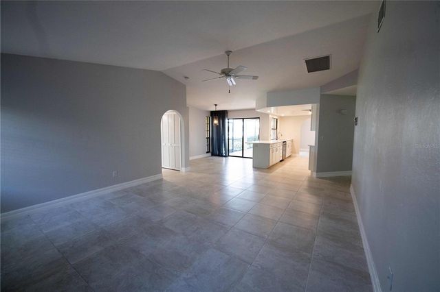 2122 SE 6TH AVENUE SE, Cape Coral, FL 33990