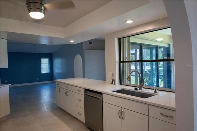 2122 SE 6TH AVENUE SE, Cape Coral, FL 33990