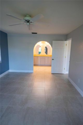 2122 SE 6TH AVENUE SE, Cape Coral, FL 33990