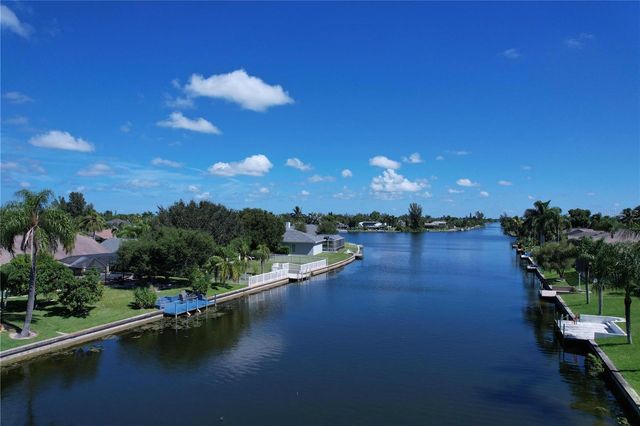 2122 SE 6TH AVENUE SE, Cape Coral, FL 33990