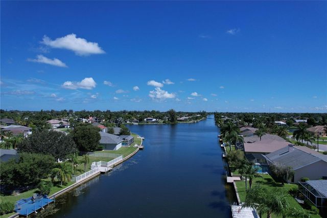 2122 SE 6TH AVENUE SE, Cape Coral, FL 33990