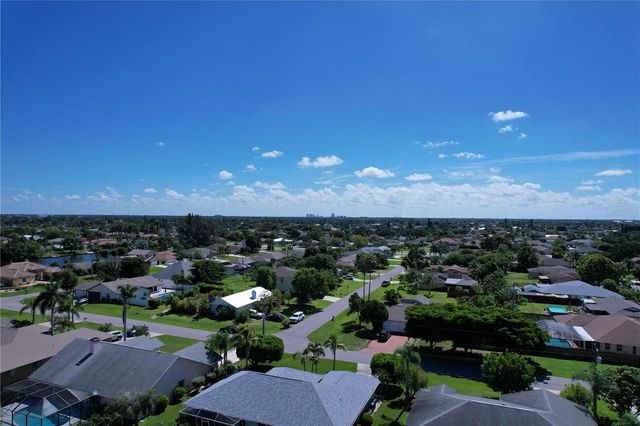 2122 SE 6TH AVENUE SE, Cape Coral, FL 33990