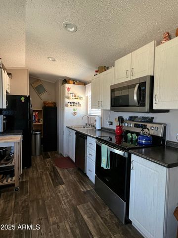 102 N Grantland Road, Dewey, AZ 86327