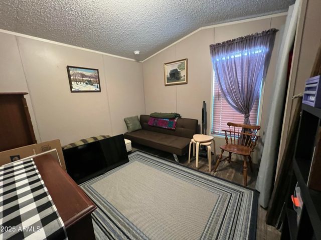 102 N Grantland Road, Dewey, AZ 86327