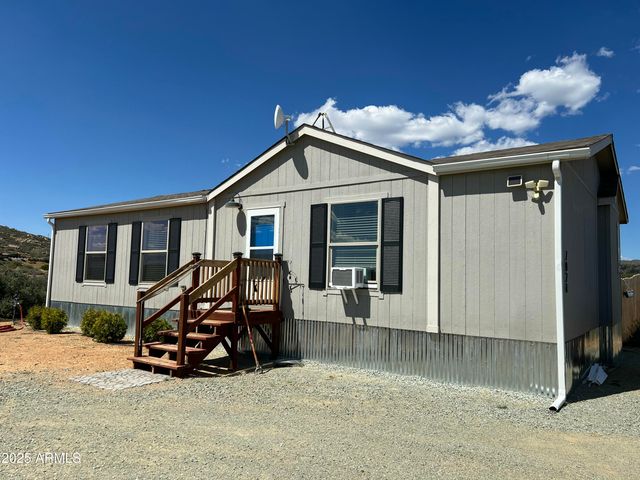102 N Grantland Road, Dewey, AZ 86327