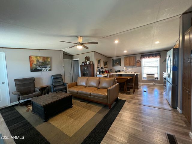 102 N Grantland Road, Dewey, AZ 86327