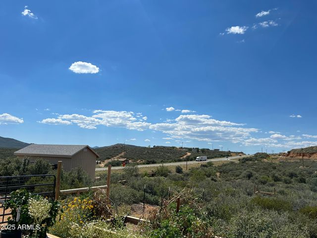 102 N Grantland Road, Dewey, AZ 86327