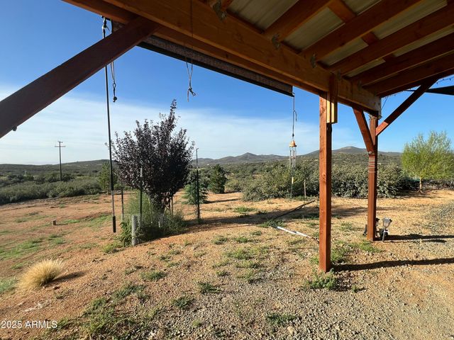102 N Grantland Road, Dewey, AZ 86327