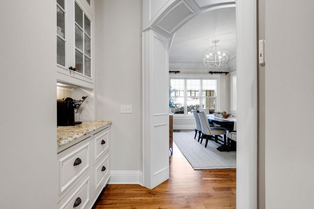 5500 Halifax Lane, Edina, MN 55424