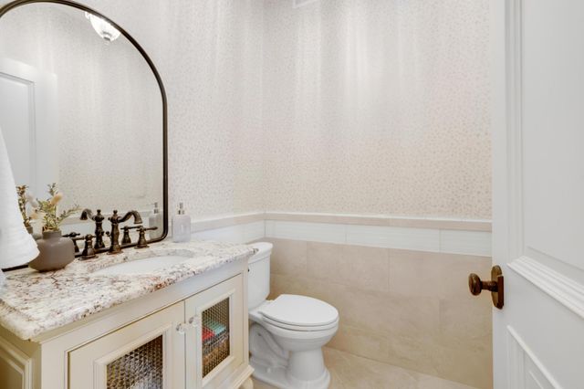 5500 Halifax Lane, Edina, MN 55424