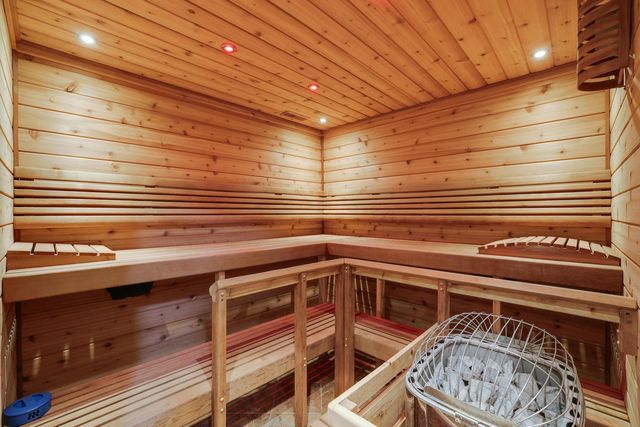 5500 Halifax Lane, Edina, MN 55424