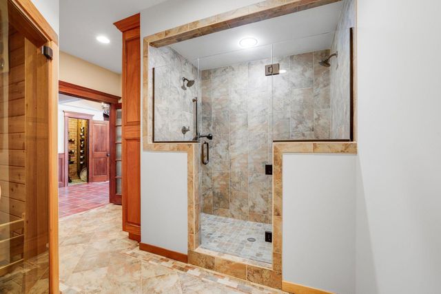 5500 Halifax Lane, Edina, MN 55424