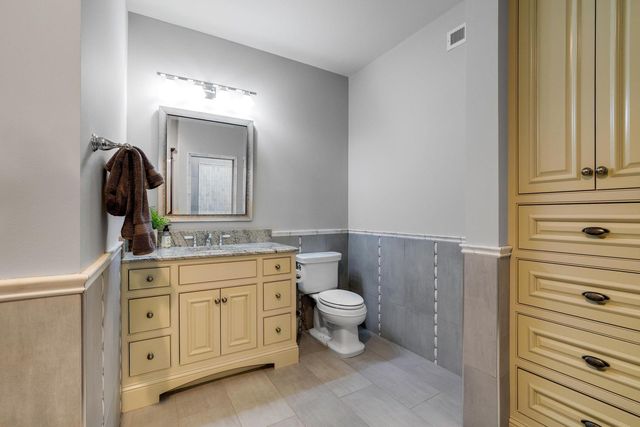 5500 Halifax Lane, Edina, MN 55424