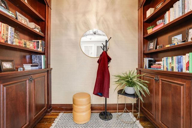 5500 Halifax Lane, Edina, MN 55424