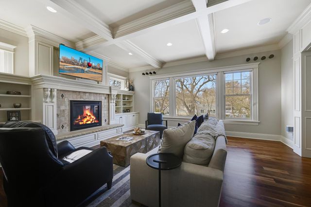 5500 Halifax Lane, Edina, MN 55424