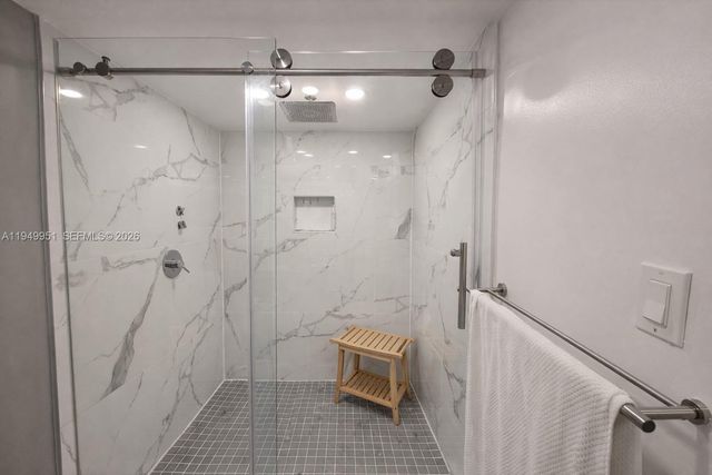 661 NE 195th St 103, Miami, FL 33179