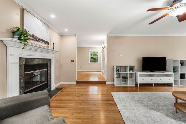 132 Cold Spring Rd, Westford, MA 01886