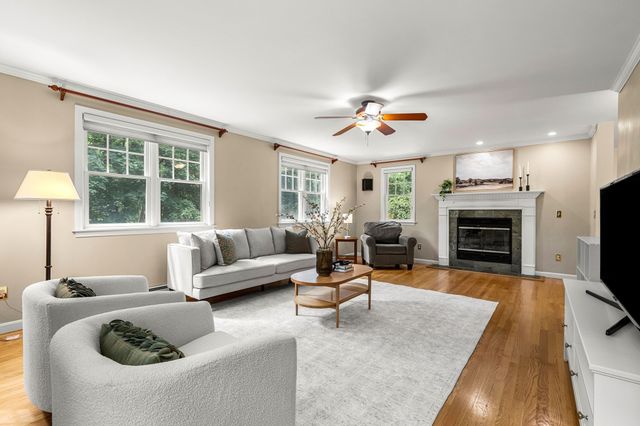 132 Cold Spring Rd, Westford, MA 01886