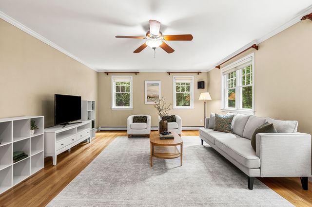 132 Cold Spring Rd, Westford, MA 01886