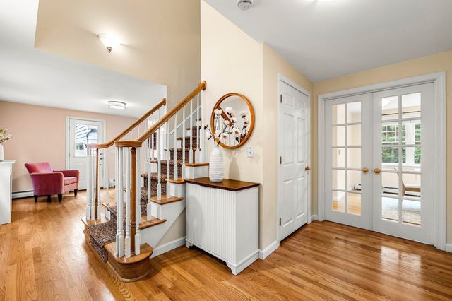 132 Cold Spring Rd, Westford, MA 01886